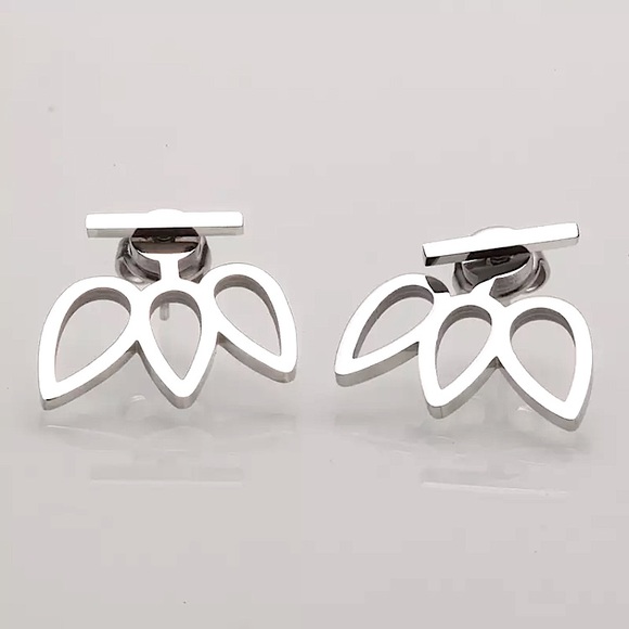 ⚜️[𝟯𝟬%𝗢𝗙𝗙|𝗯𝘂𝗻𝗱𝗹𝗲𝘀 𝟯+]⚜️Silver Lotus Jacket Earrings NEW - Picture 2 of 6